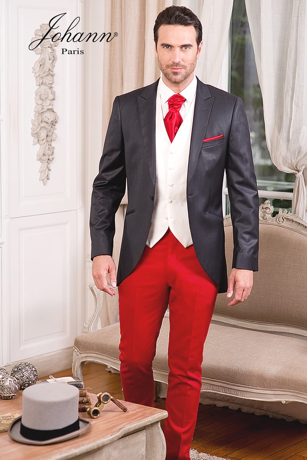 Veste Genova (ouverte courte) et Pantalon rouge et gilet – johann